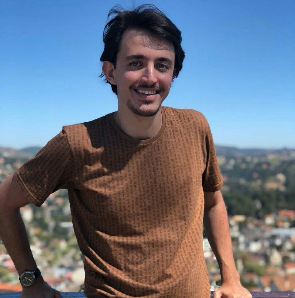 Hi